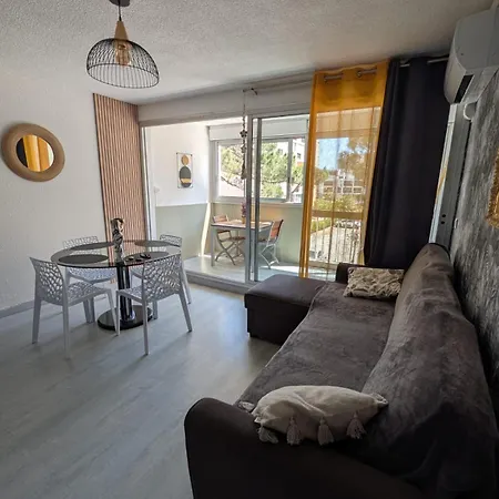 Appartement Au Pied De La Plage - Saint Cyprien Exterior photo
